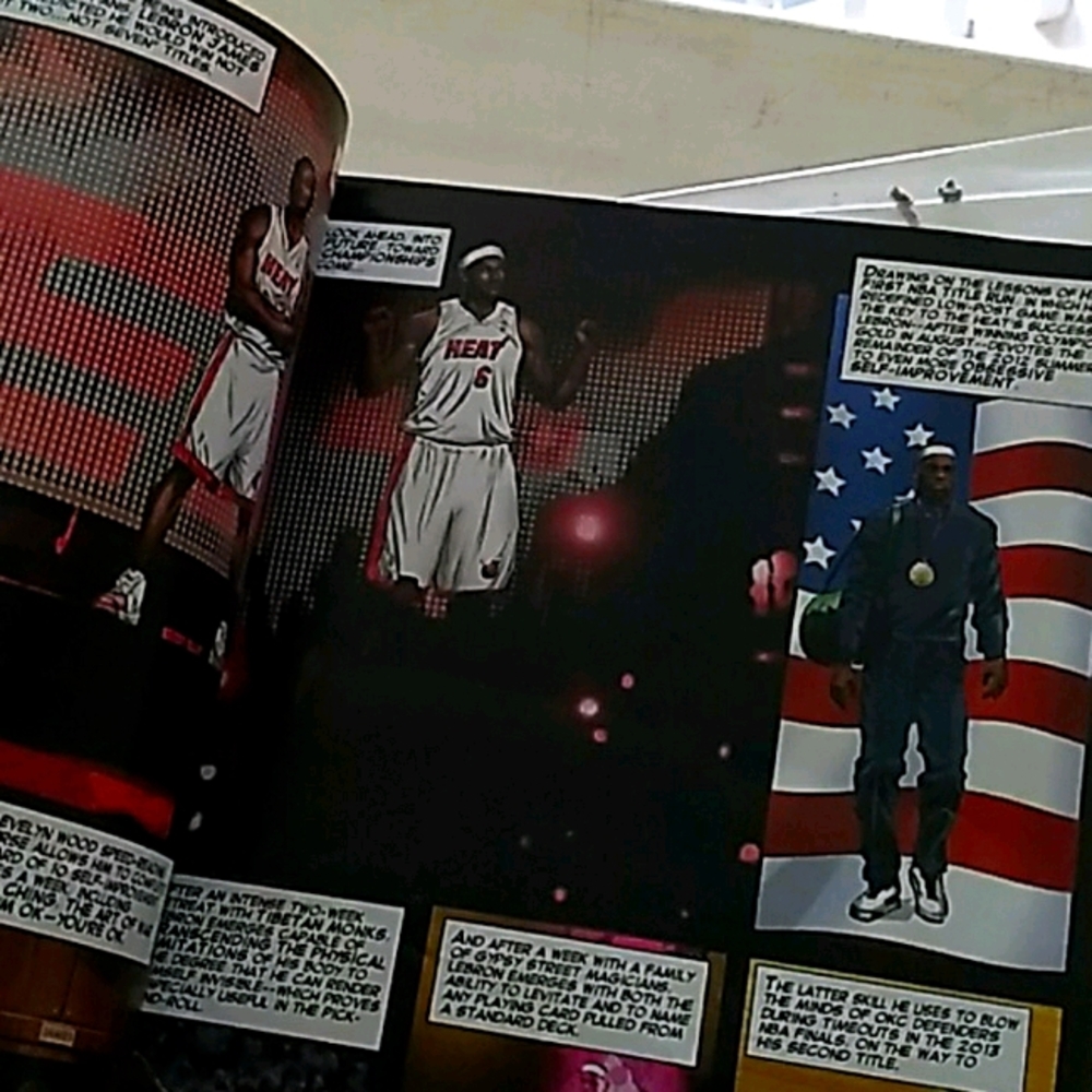 Marvel×Lebron authentic comic - Picture 2 of 3